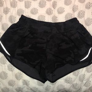 Like new Black Camp Lululemon shorts
